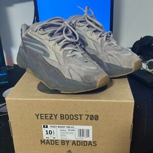 Yeezy Boost 700 V2 “Tephra”